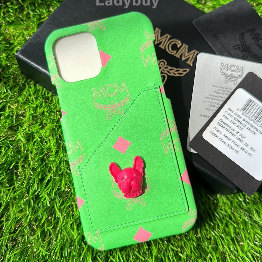 🐶NWT MCM M Pup iPhone 12/12 Pro Case with Card Slot